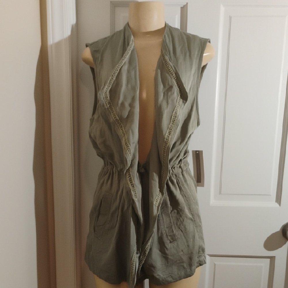 Sleeveless Olive Green open Front Cardigan Size Small